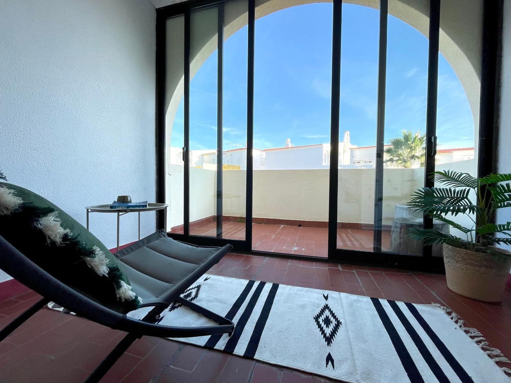 Apartamento Bem Localizado 阿尔布费拉 外观 照片